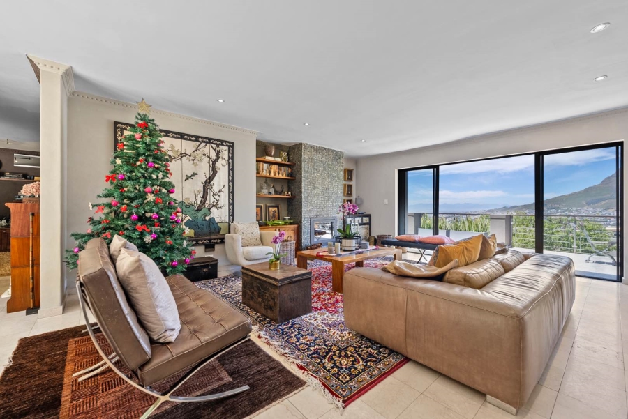 2 Bedroom Property for Sale in Tamboerskloof Western Cape